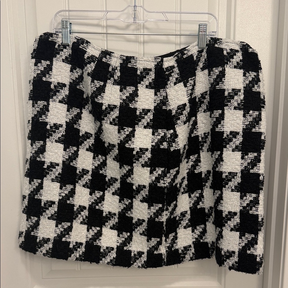 LOFT Black and White Checkered Mini Skirt